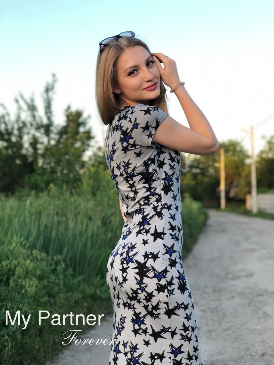 Dating Site to Meet Stunning Ukrainian Girl Viktoriya from Kharkov, Ukraine