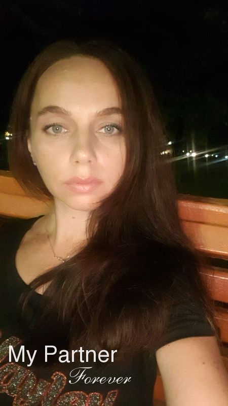 Dating Site to Meet Stunning Ukrainian Woman Alla from Kiev, Ukraine