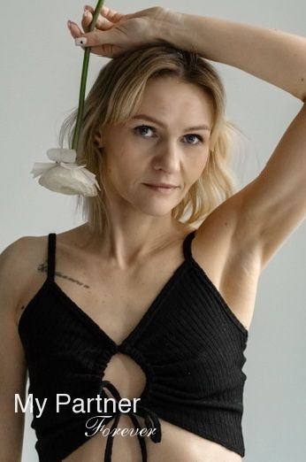 Dating with Beautiful Belarusian Girl Ekaterina from Grodno, Belarus