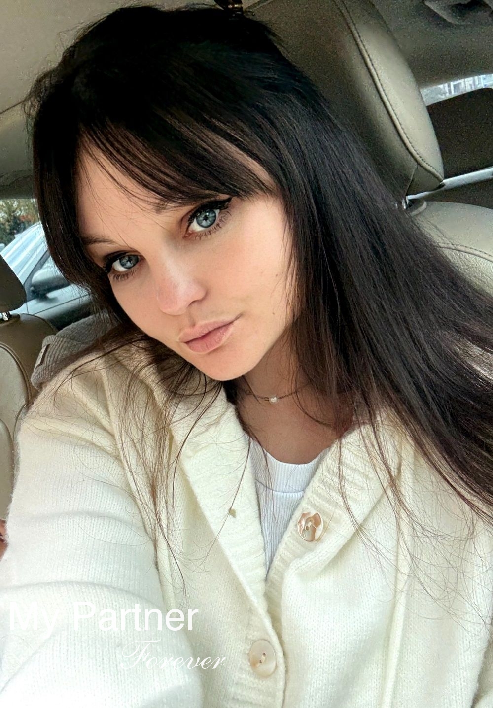 Dating with Beautiful Ukrainian Girl Uliyana from Chernovtsy, Ukraine