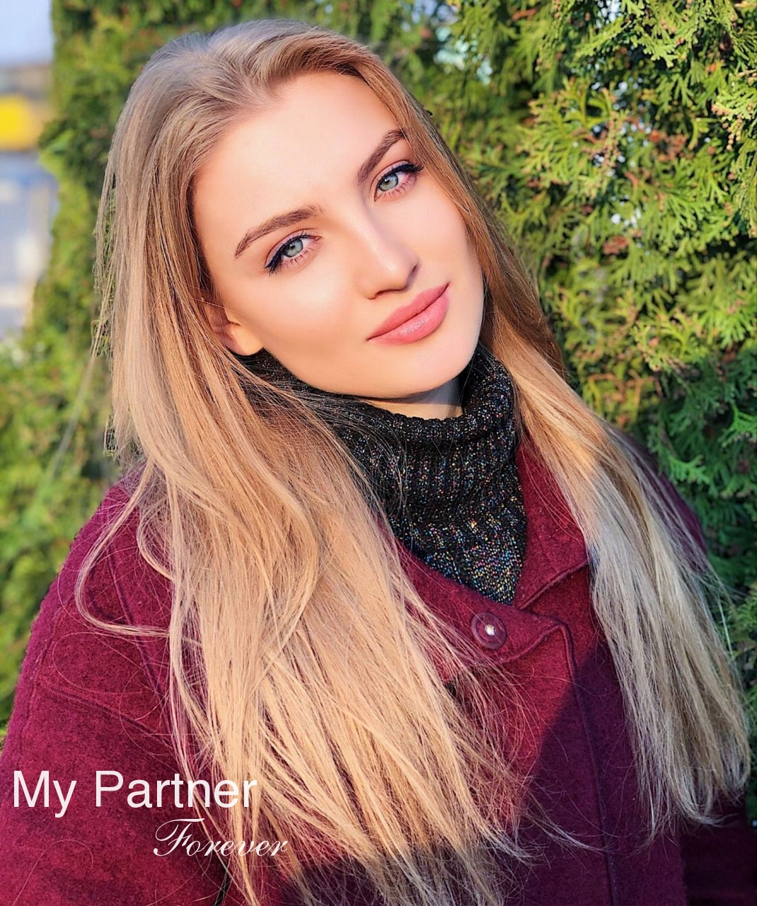 Dating with Charming Ukrainian Girl Viktoriya from Kharkov, Ukraine