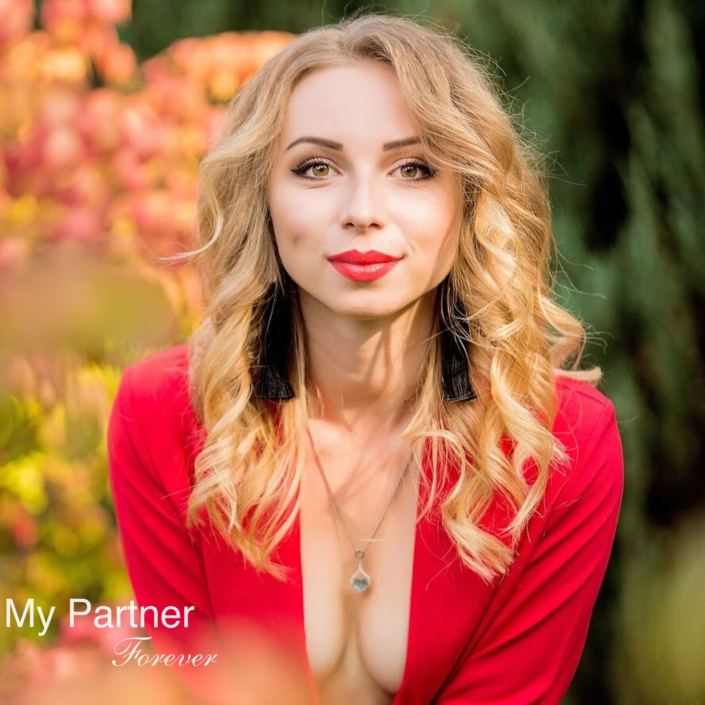 Dating with Charming Ukrainian Girl Viktoriya from Kiev, Ukraine