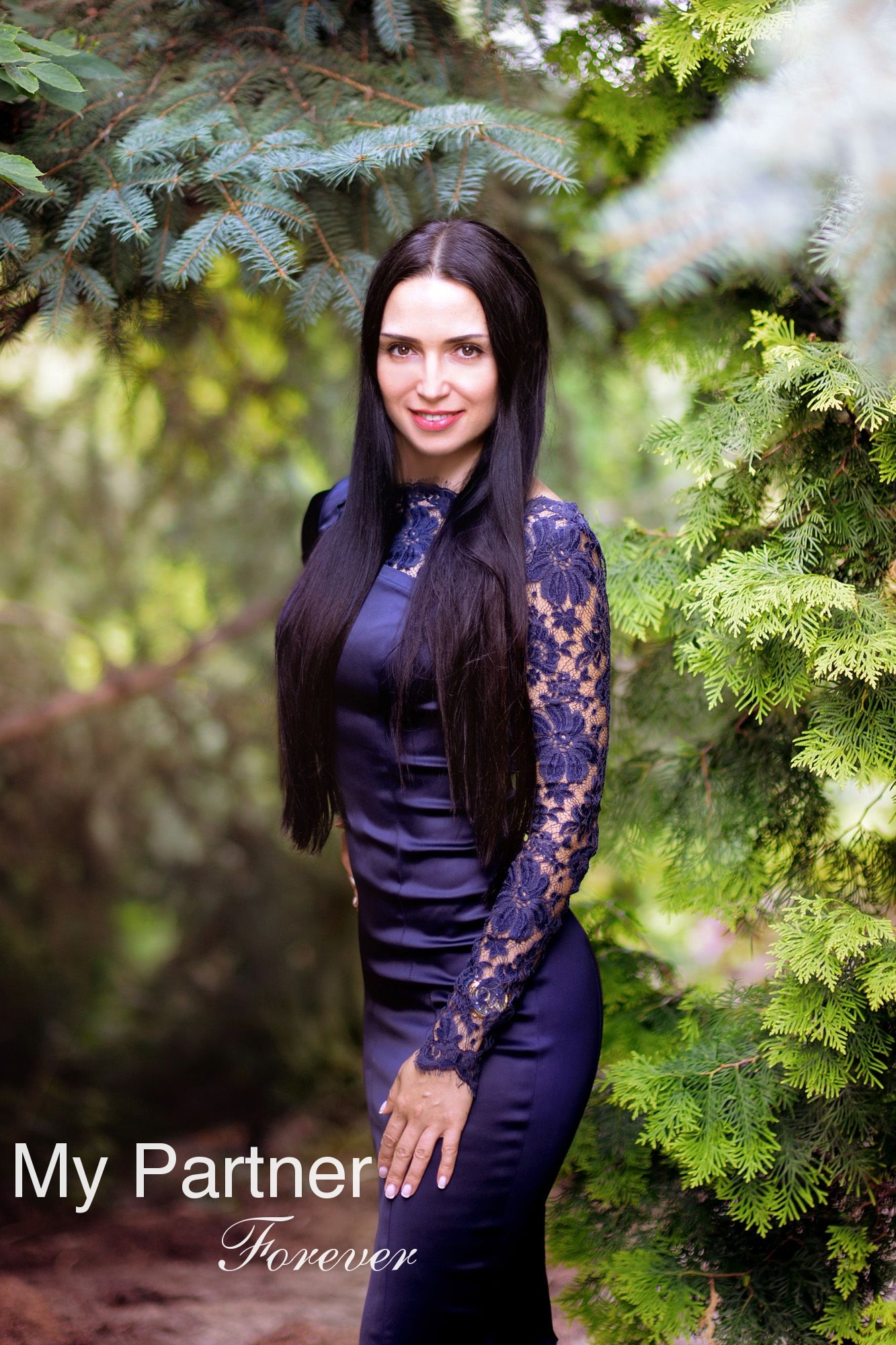 Dating with Gorgeous Ukrainian Girl Elena from Kharkov, Ukraine