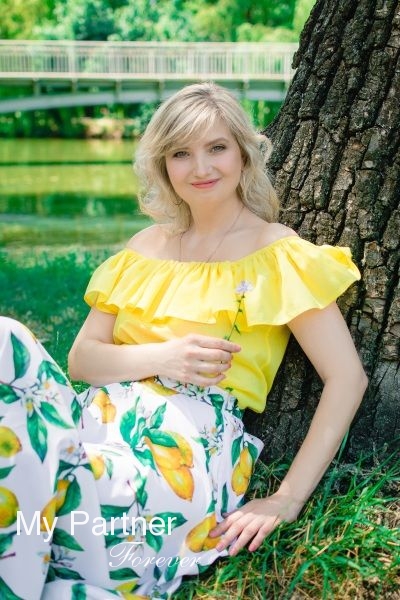 Dating with Gorgeous Ukrainian Girl Olga from Zaporozhye, Ukraine