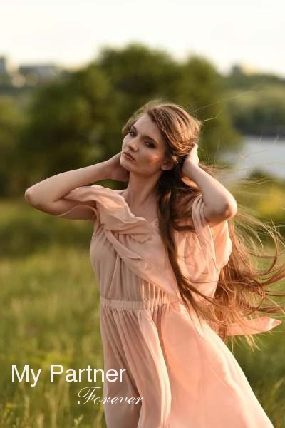 Dating with Gorgeous Ukrainian Lady Aleksandra from Zaporozhye, Ukraine