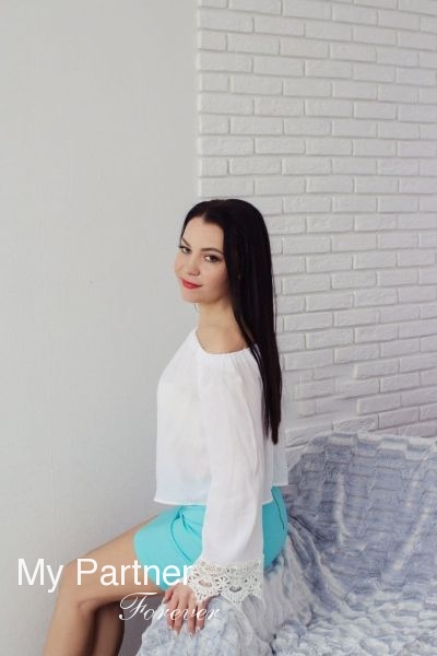 Dating with Gorgeous Ukrainian Lady Elena from Zaporozhye, Ukraine