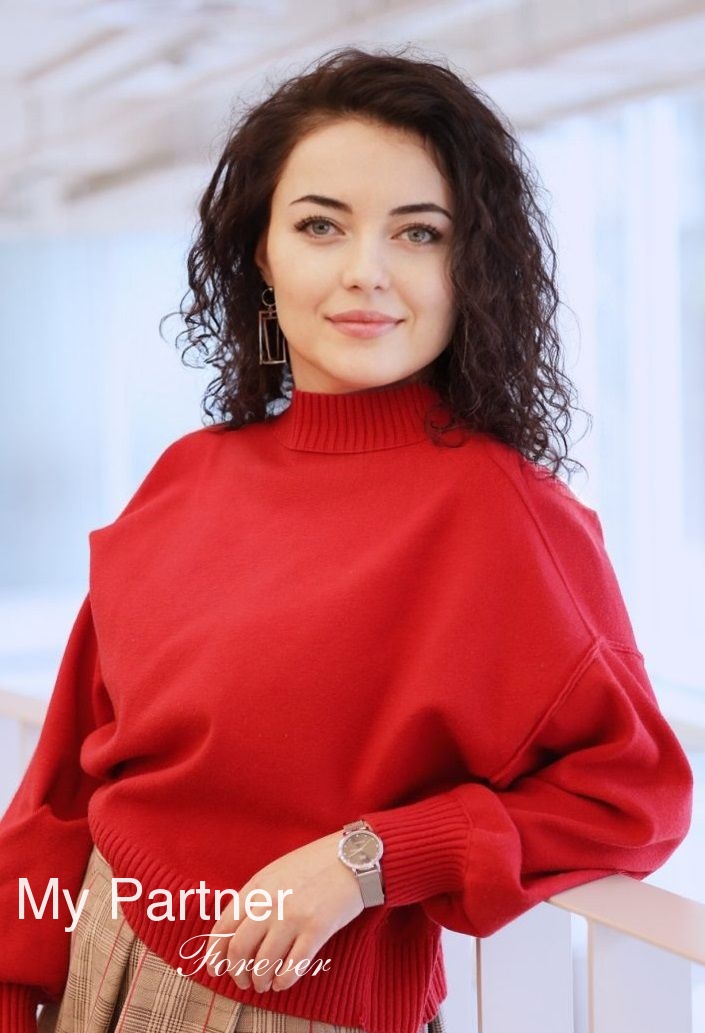 Dating with Gorgeous Ukrainian Woman Marianna from Ivano-Frankovsk, Ukraine