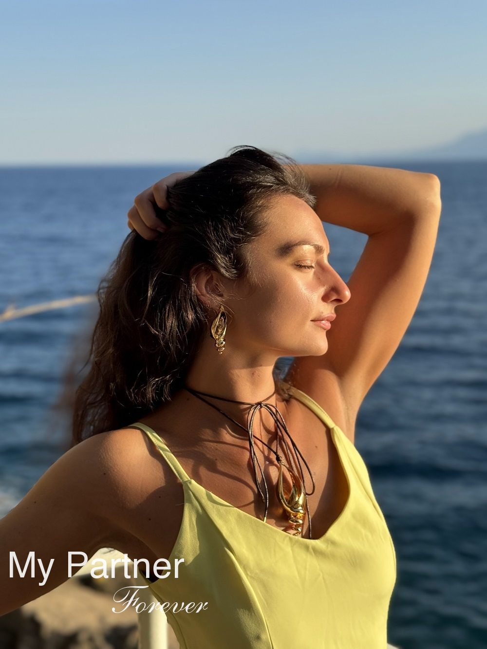Dating with Sexy Ukrainian Lady Anna from Kharkov, Ukraine