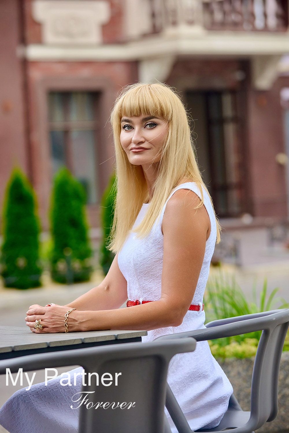 Dating with Sexy Ukrainian Lady Yuliya from Poltava, Ukraine