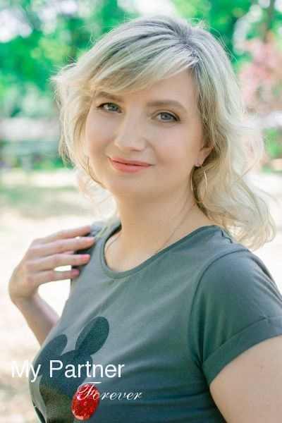 Dating with Single Ukrainian Girl Olga from Zaporozhye, Ukraine