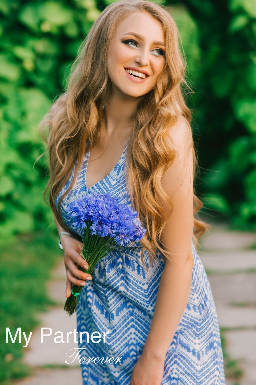 Single Ukraine Women Solomiya from Kiev, Ukraine