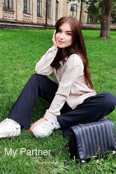 Dating with Stunning Ukrainian Girl Olga from Sumy, Ukraine