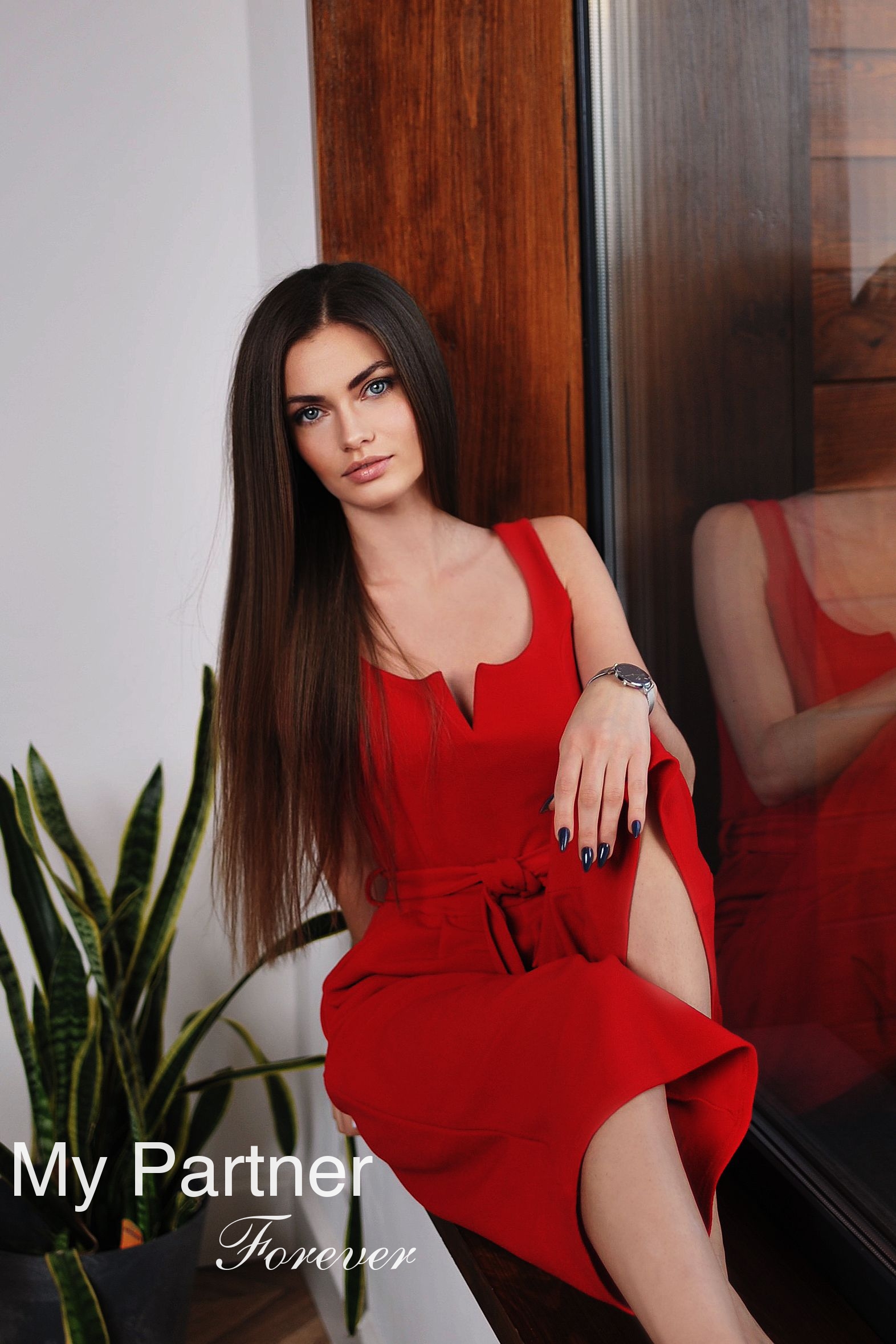 Dating with Stunning Ukrainian Girl Yuliya from Kiev, Ukraine