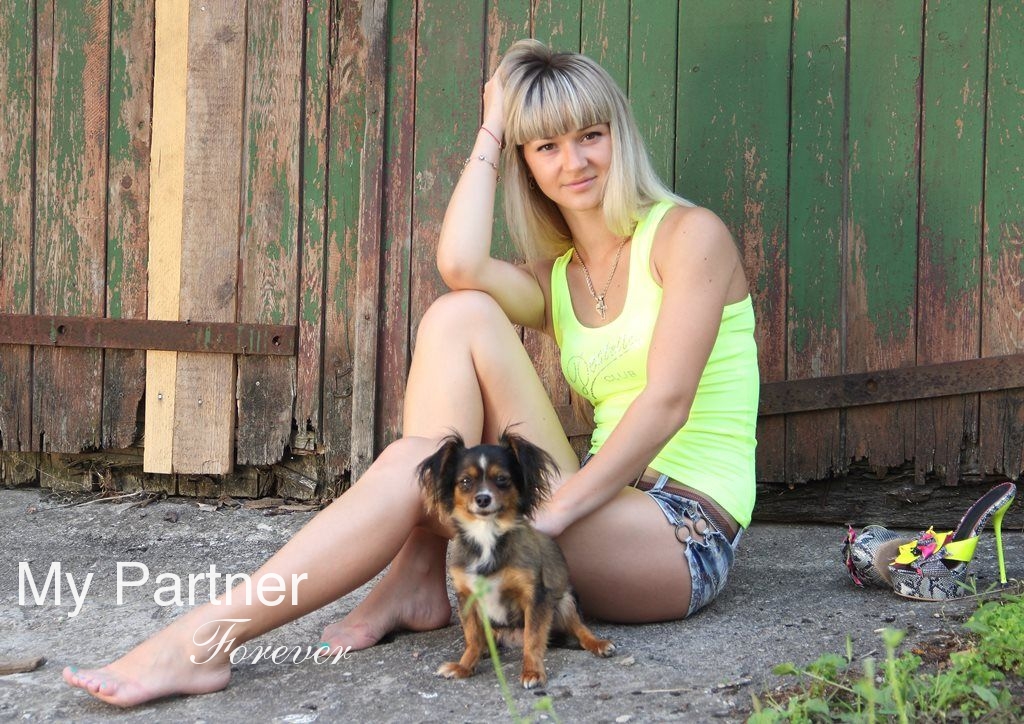 Dating with Ukrainian Girl Antonina from Vinnitsa, Ukraine