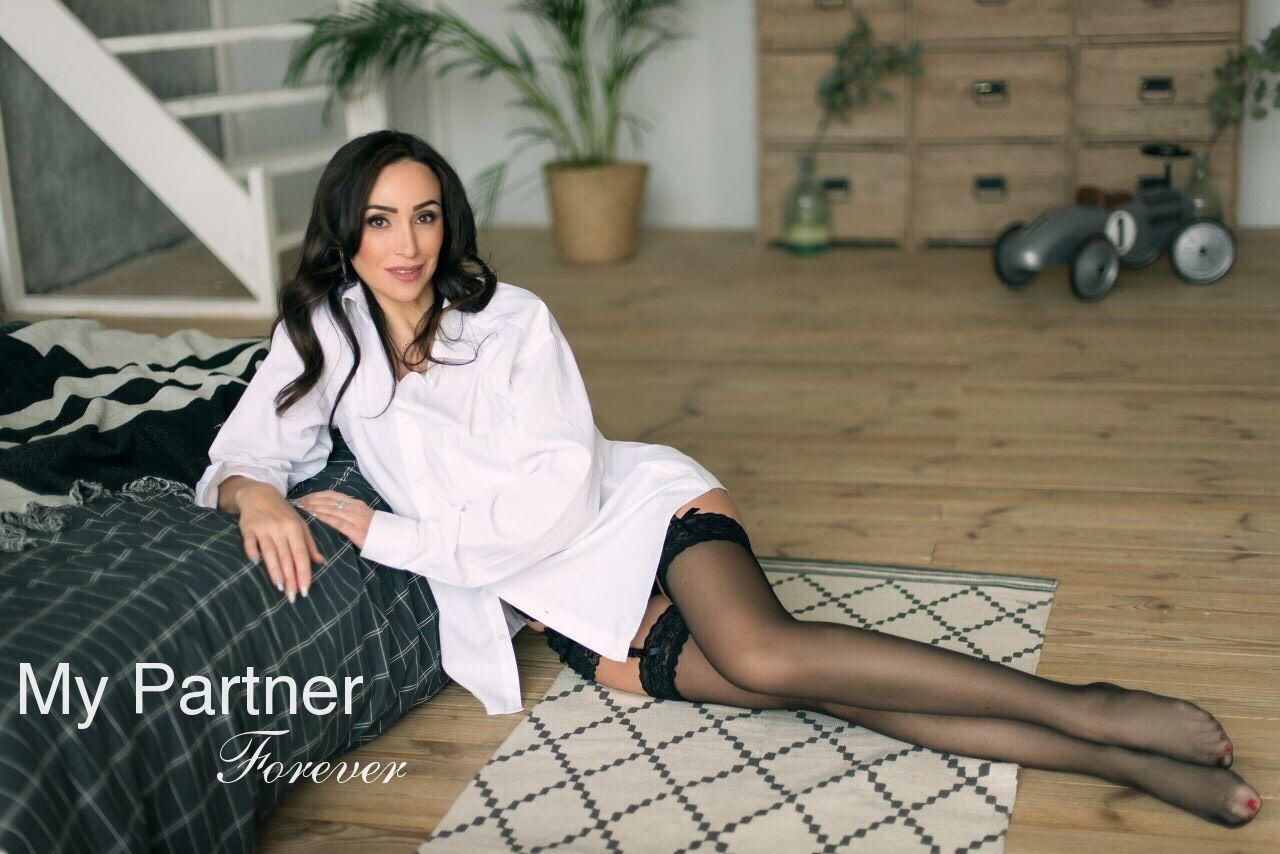 Dating with Ukrainian Girl Tatiyana from Kharkov, Ukraine