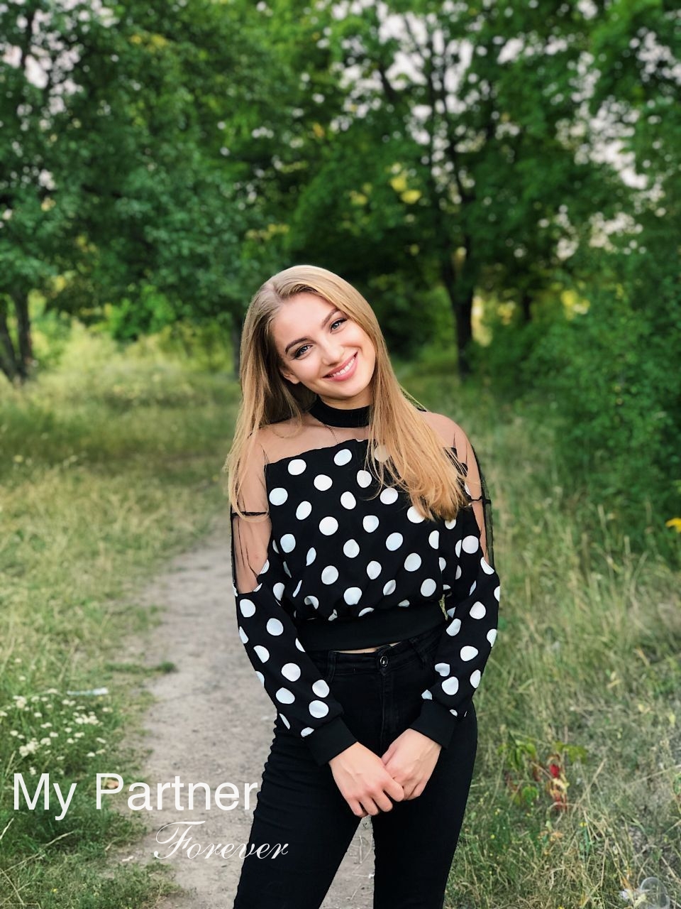 Dating with Ukrainian Girl Viktoriya from Kharkov, Ukraine