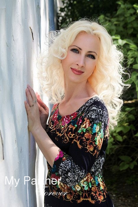 Datingsite to Meet Beautiful Russian Lady Natalya from Almaty, Kazakhstan
