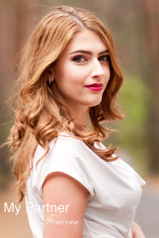Datingsite to Meet Beautiful Ukrainian Girl Anastasiya from Poltava, Ukraine