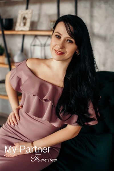 Datingsite to Meet Beautiful Ukrainian Lady Elena from Zaporozhye, Ukraine