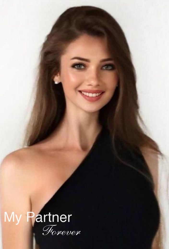 Datingsite to Meet Beautiful Ukrainian Lady Kseniya from Kharkov, Ukraine