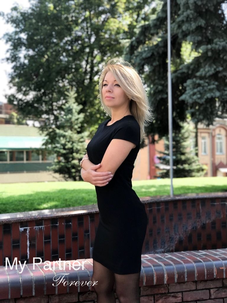 Datingsite to Meet Beautiful Ukrainian Lady Oksana from Vinnitsa, Ukraine
