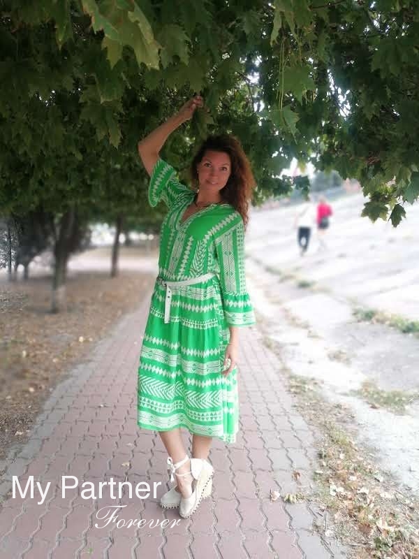 Datingsite to Meet Beautiful Ukrainian Woman Elena from Kiev, Ukraine