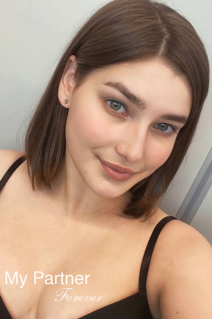 Datingsite to Meet Charming Belarusian Lady Arina from Grodno, Belarus