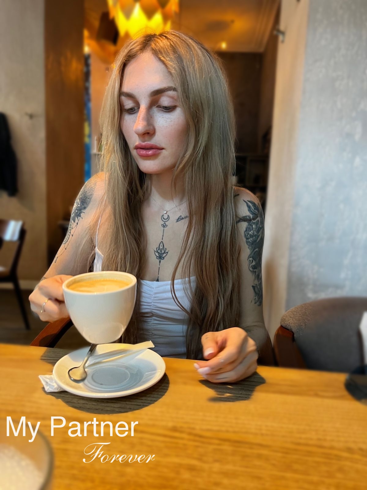Datingsite to Meet Pretty Ukrainian Woman Anastasiya from Kiev, Ukraine