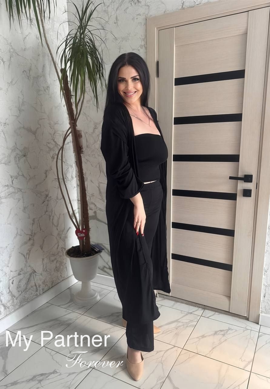 Datingsite to Meet Pretty Ukrainian Woman Lilya from Odessa, Ukraine