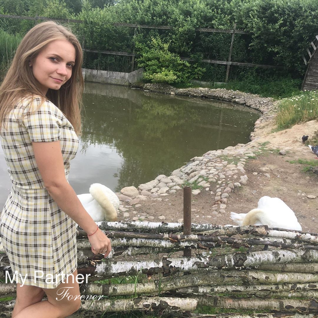 Datingsite to Meet Single Russian Woman Aleksandra from Almaty, Kazakhstan