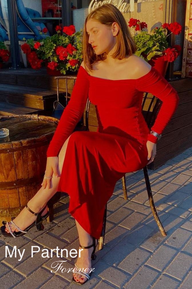 Datingsite to Meet Stunning Belarusian Lady Arina from Grodno, Belarus
