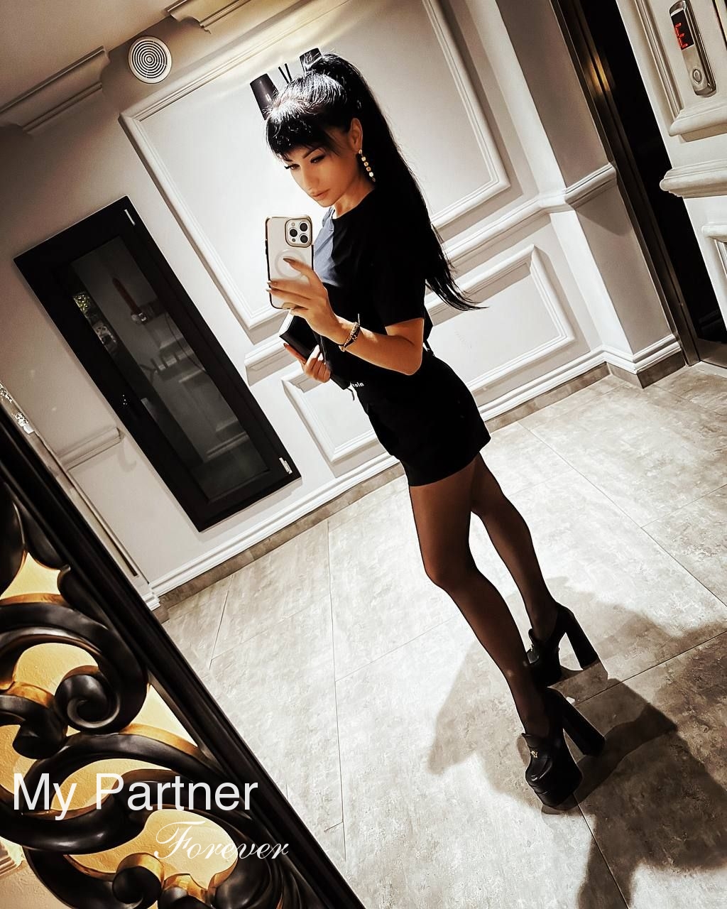 International Dating Service to Meet Olena from Chernovtsy, Ukraine