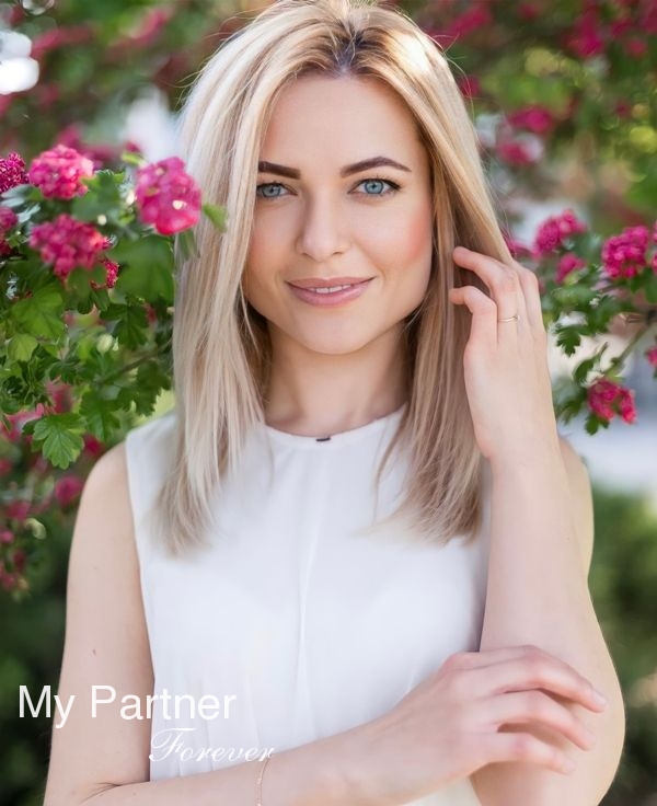 Meet Charming Ukrainian Girl Alyona from Dniepropetrovsk, Ukraine