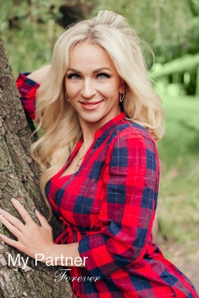 Meet Charming Ukrainian Woman Marianna from Zaporozhye, Ukraine