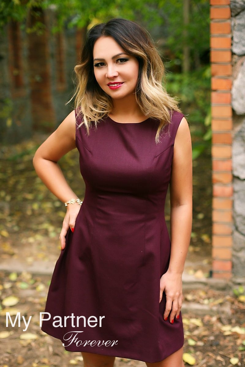 Meet Charming Ukrainian Woman Yuliya from Nikolaev, Ukraine