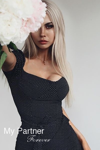 Meet Gorgeous Russian Woman Alina from Almaty, Kazakhstan