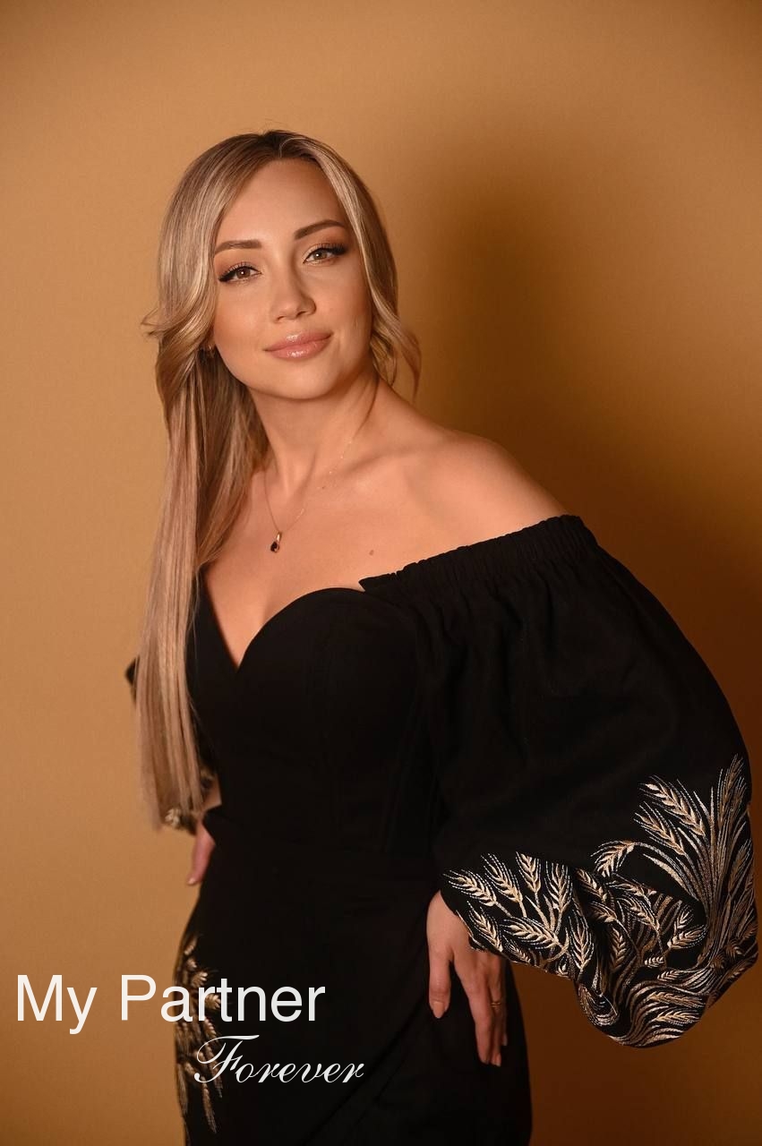 Meet Pretty Ukrainian Woman Irina from Kiev, Ukraine