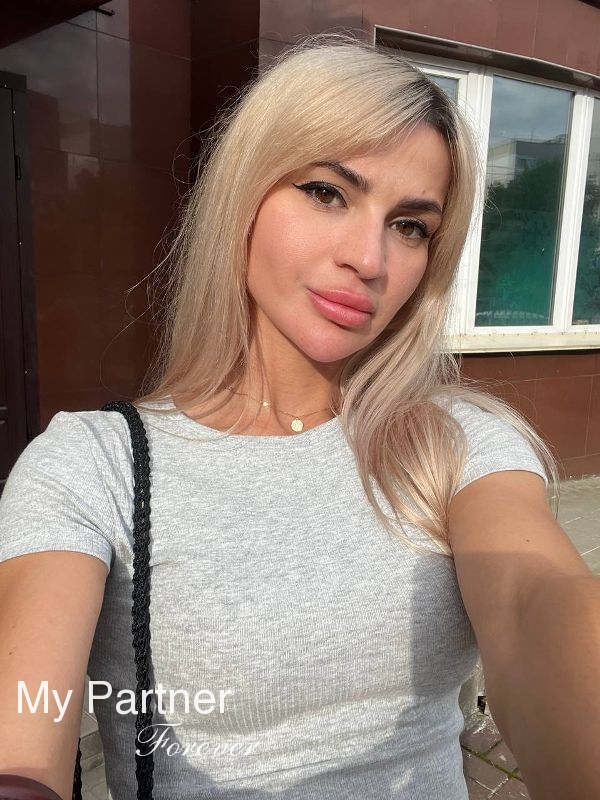 Meet Sexy Ukrainian Girl Alina from Chernigov, Ukraine