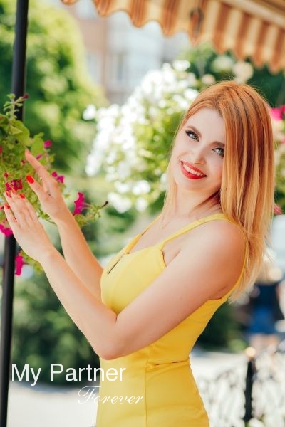 Meet Sexy Ukrainian Girl Irina from Zaporozhye, Ukraine