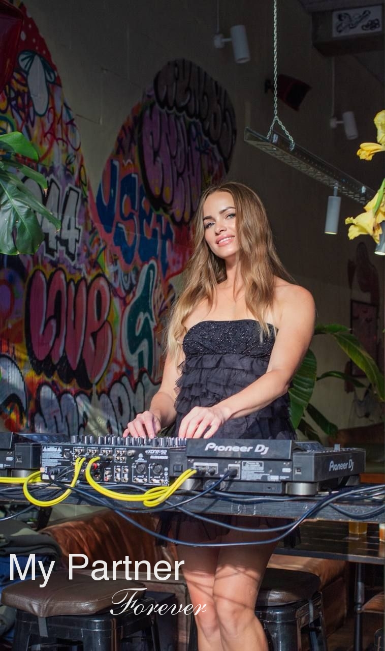 Meet Single Ukrainian Girl Marina from Dniepropetrovsk, Ukraine