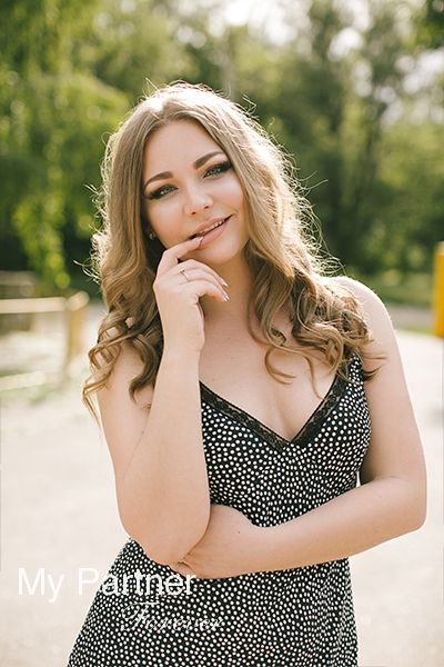 Meet Single Ukrainian Woman Alla from Zaporozhye, Ukraine