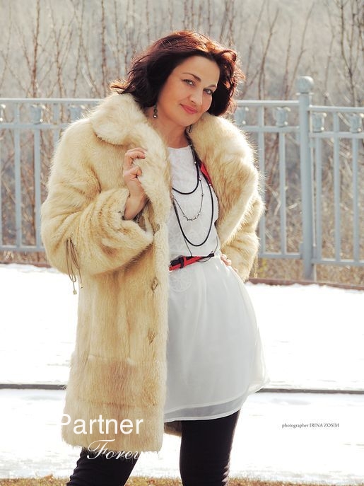 Meet Single Ukrainian Woman Elena from Poltava, Ukraine