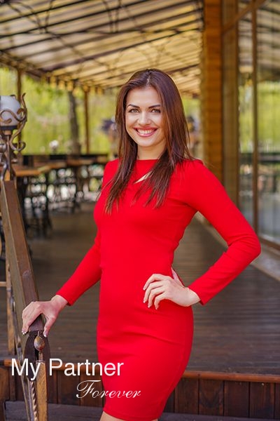 Meet Single Ukrainian Woman Elena from Zaporozhye, Ukraine