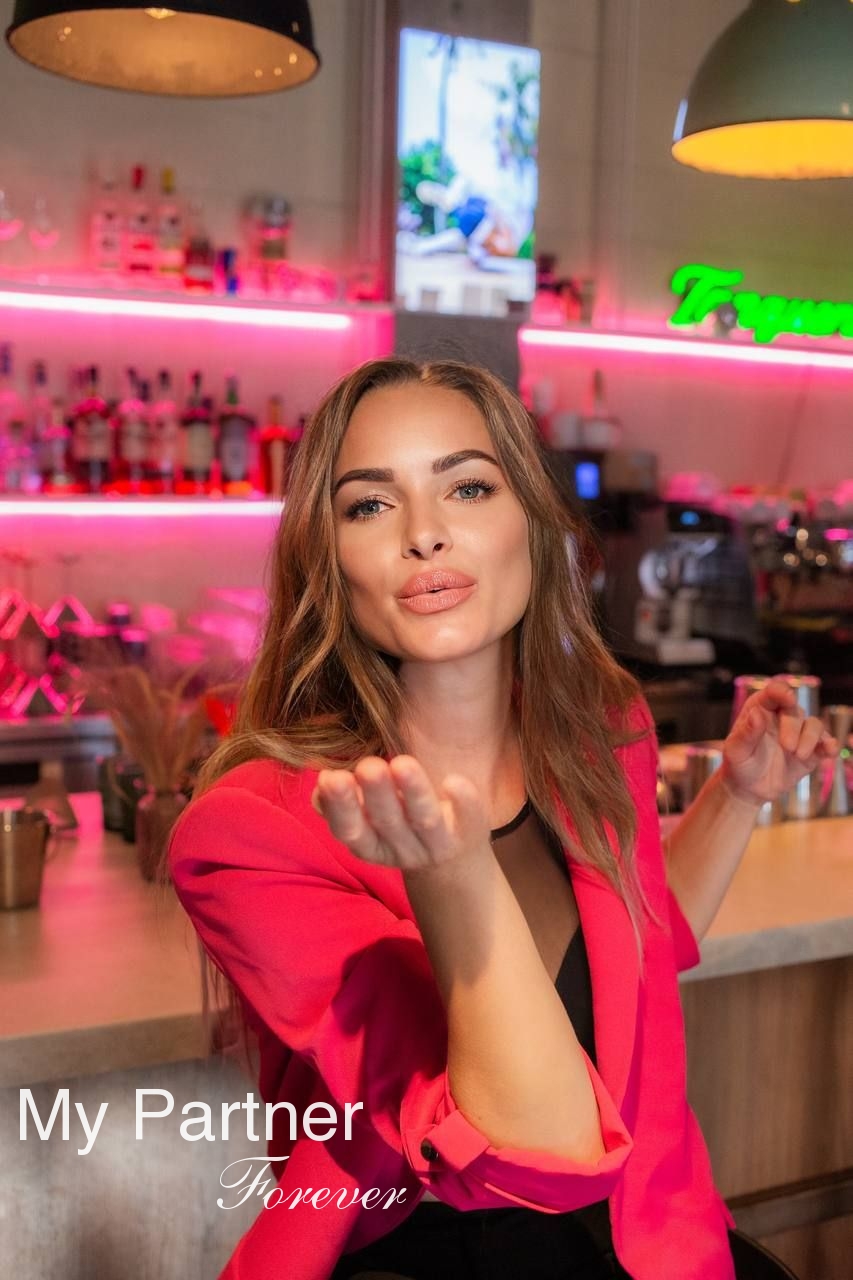 Meet Stunning Ukrainian Girl Marina from Dniepropetrovsk, Ukraine