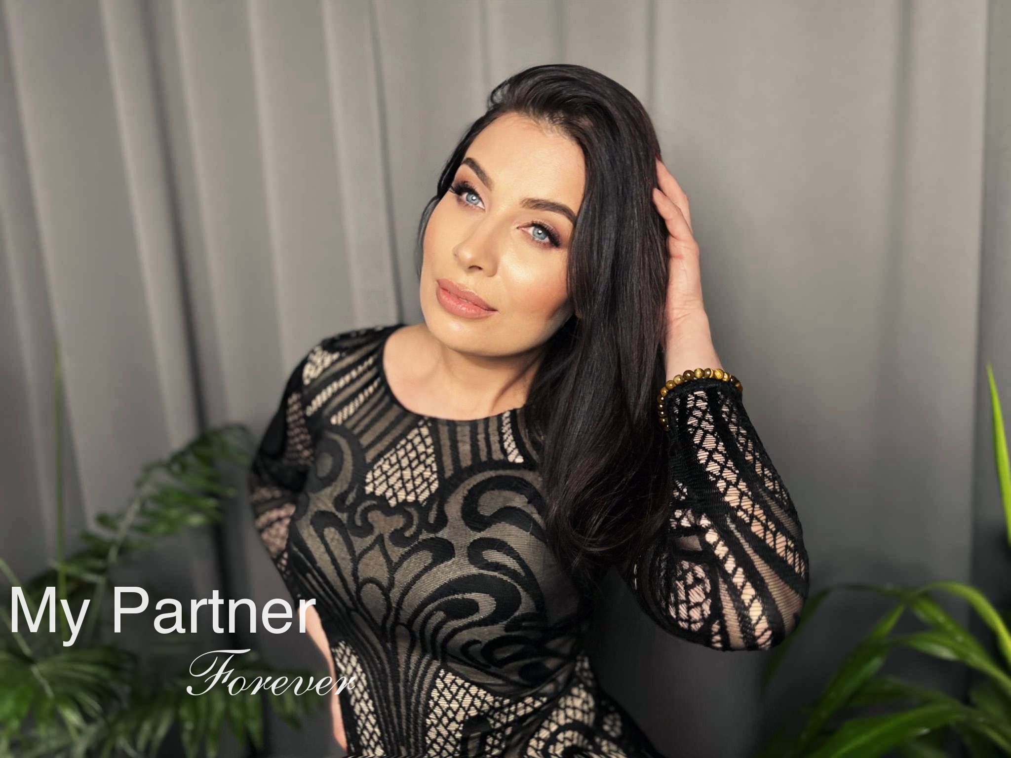 Online Dating with Gorgeous Ukrainian Girl Svetlana from Nikolaev, Ukraine