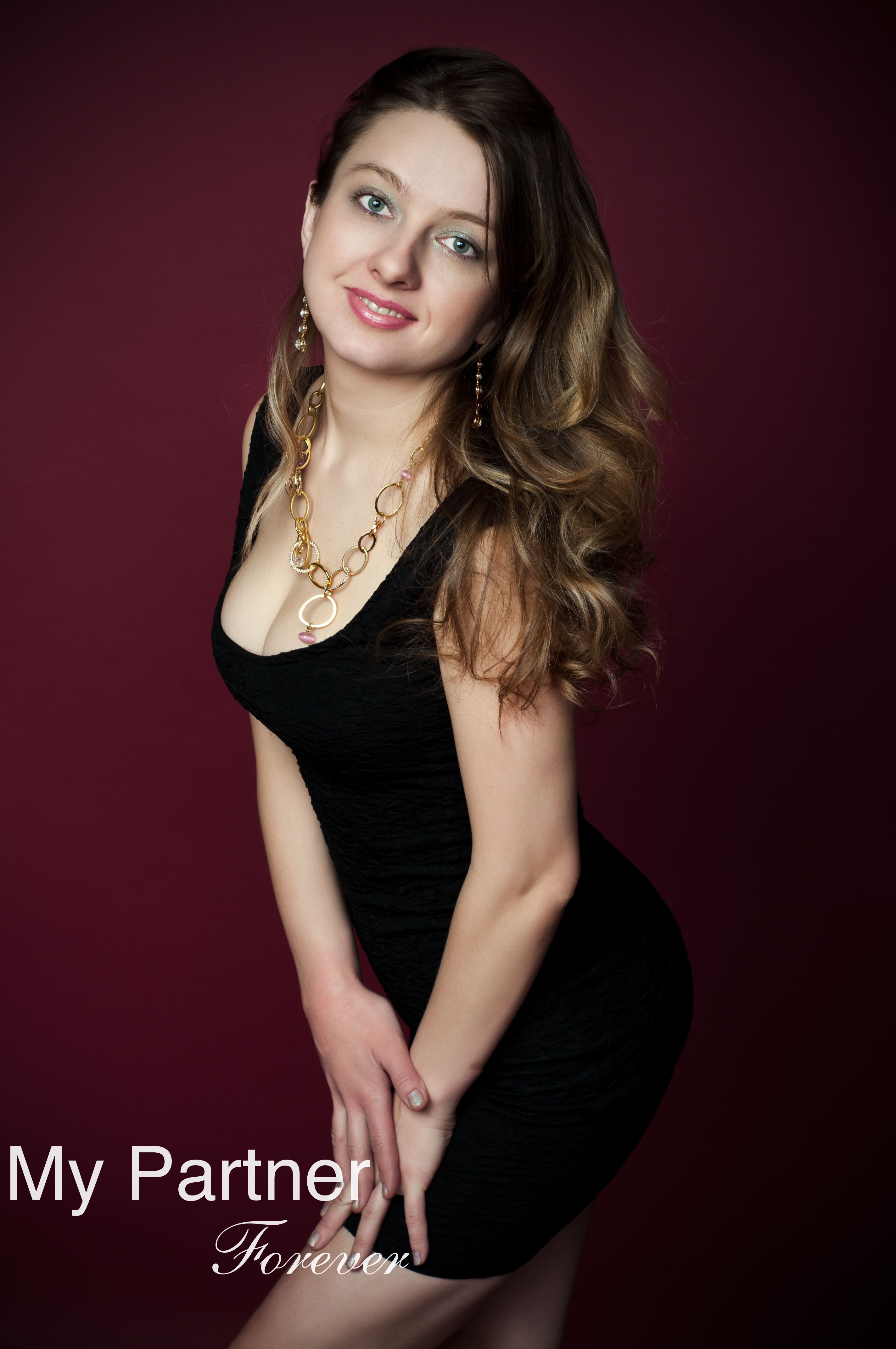 Online Dating with Pretty Ukrainian Woman Nina from Kharkov, Ukraine