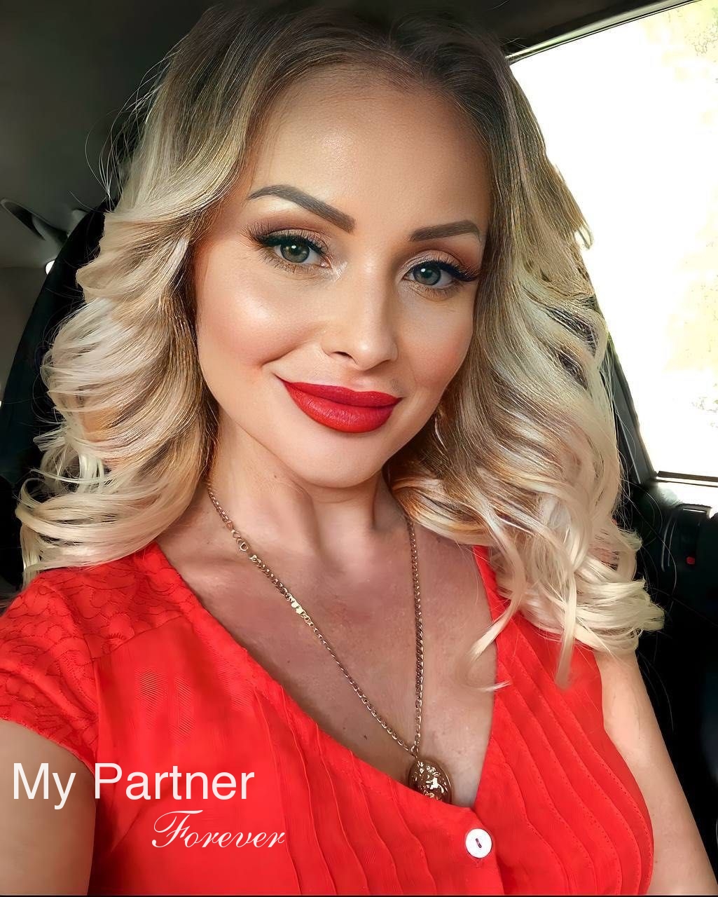 Online Dating with Sexy Ukrainian Woman Viktoriya from Odessa, Ukraine