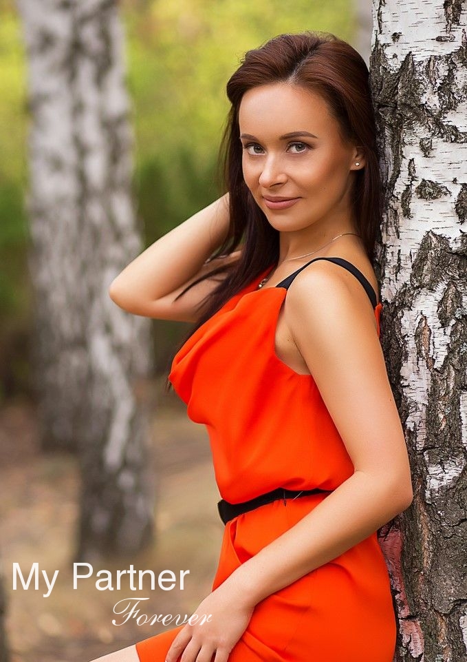 Online Dating with Single Ukrainian Woman Anna from Kharkov, Ukraine