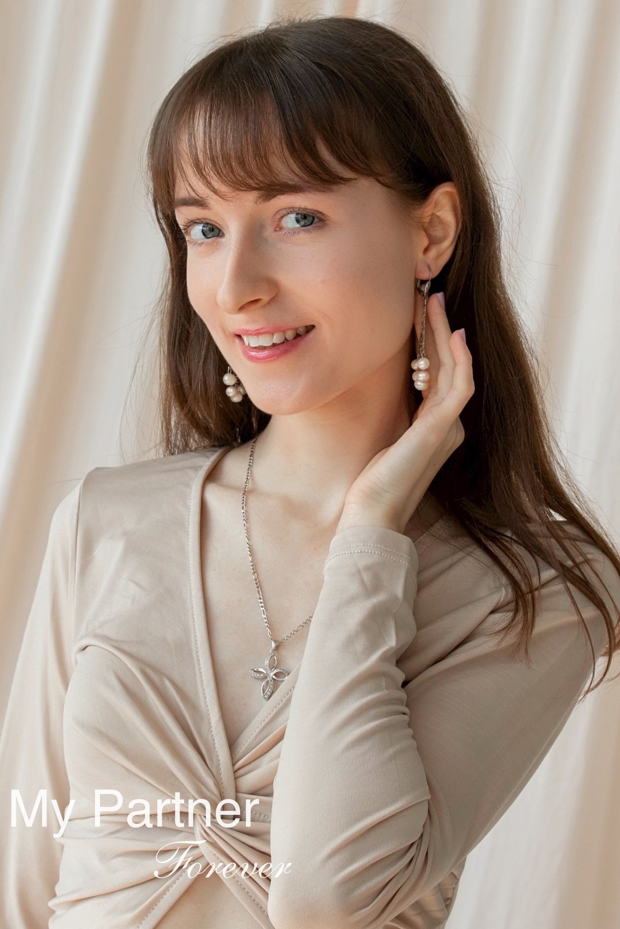 Online Dating with Stunning Belarusian Girl Diana from Minsk, Belarus