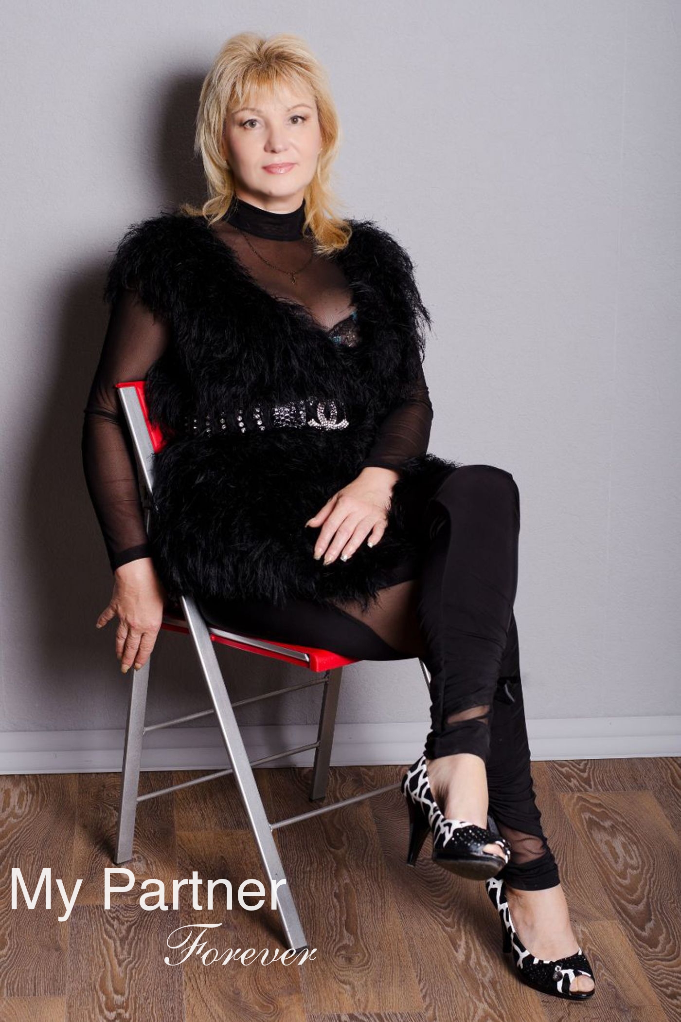Online Dating with Stunning Ukrainian Girl Lilya from Kherson, Ukraine